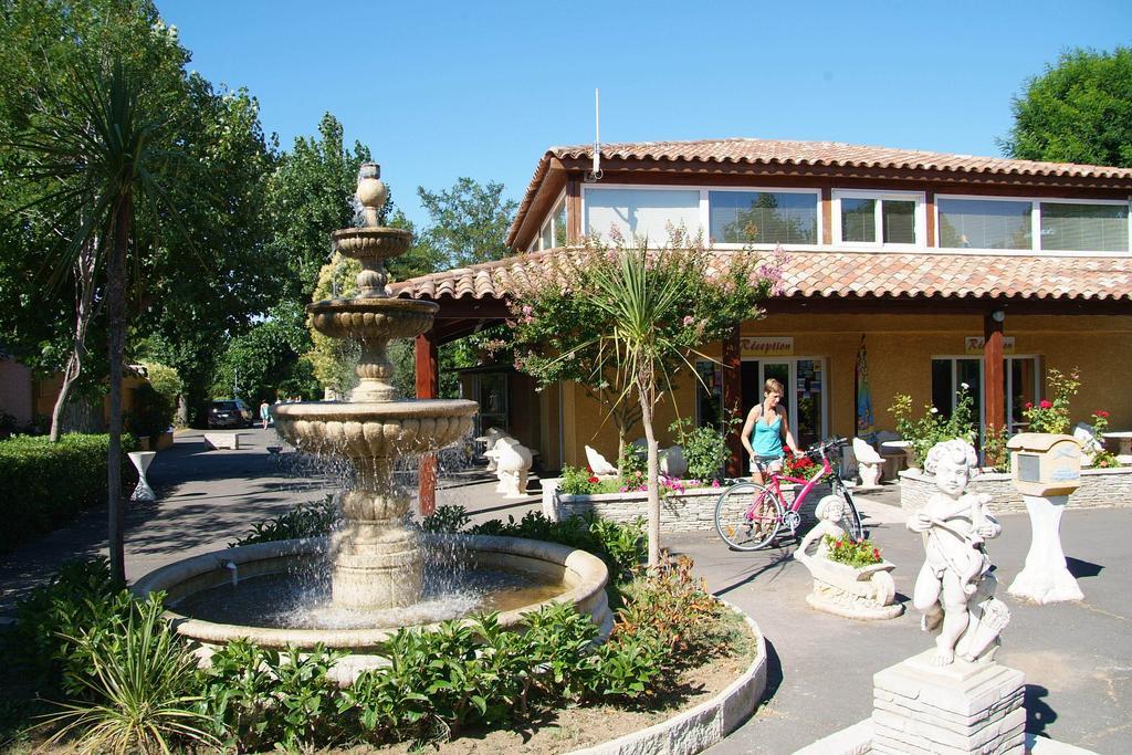 Camping Resort Les Champs Blancs Агд Экстерьер фото