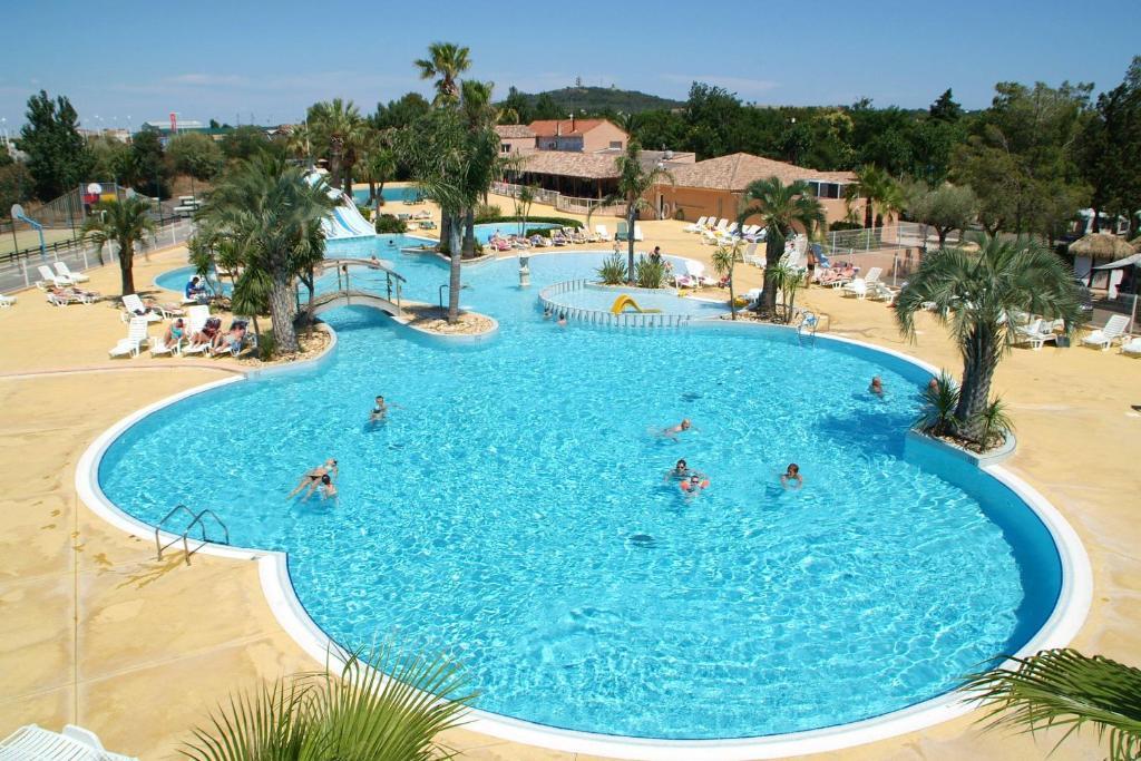 Camping Resort Les Champs Blancs Агд Экстерьер фото