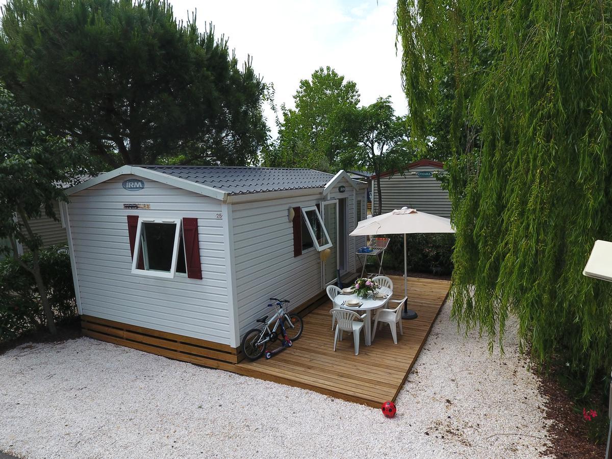 Camping Resort Les Champs Blancs Агд Экстерьер фото