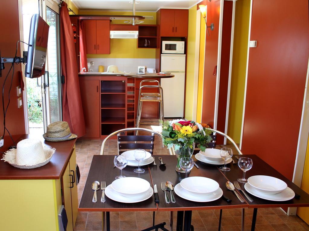 Camping Resort Les Champs Blancs Агд Экстерьер фото
