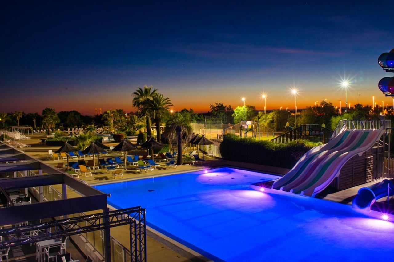 Camping Resort Les Champs Blancs Агд Экстерьер фото